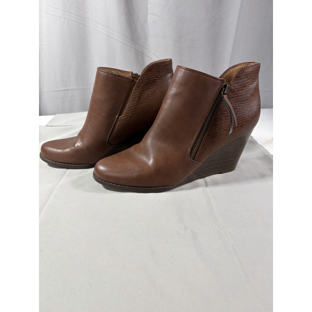 New Direction Leather Wedge Ankle Boots Womens 9M Brown Tan Side Zip